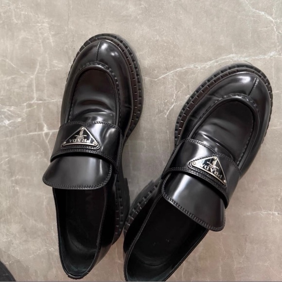 Prada Men's Shiny Black Leather Loafers - Picture 1 of 4